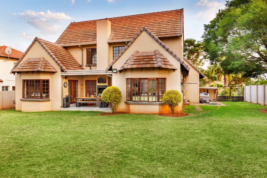 4 Bedroom Property for Sale in Moreleta Park Gauteng