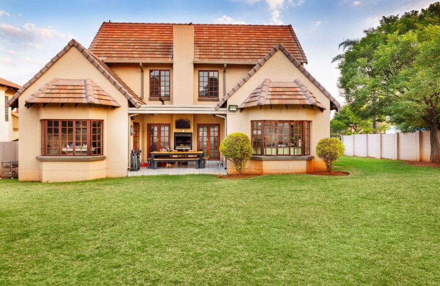 4 Bedroom Property for Sale in Moreleta Park Gauteng