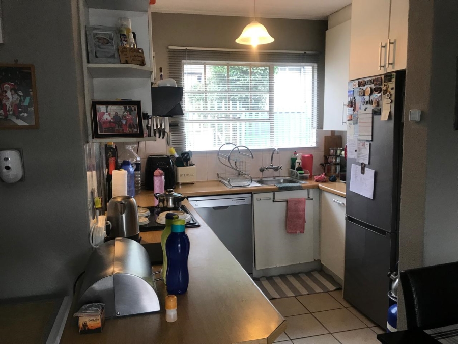 To Let 2 Bedroom Property for Rent in Linmeyer Gauteng