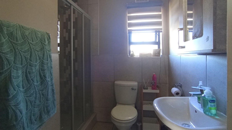 3 Bedroom Property for Sale in Amberfield Manor Gauteng