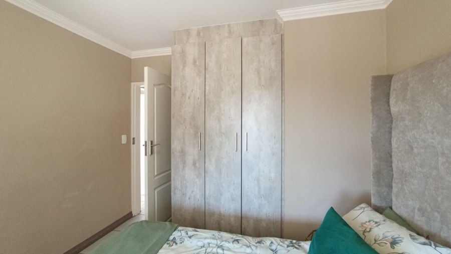 3 Bedroom Property for Sale in Amberfield Manor Gauteng