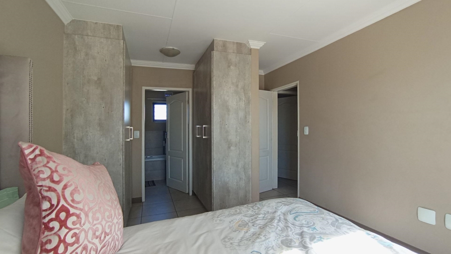 3 Bedroom Property for Sale in Amberfield Manor Gauteng