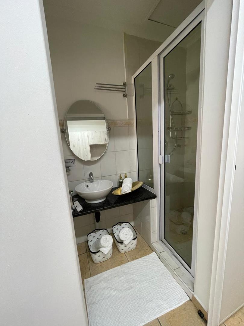 To Let 1 Bedroom Property for Rent in Bryanston Gauteng