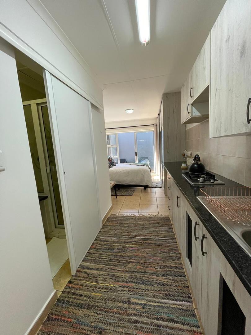 To Let 1 Bedroom Property for Rent in Bryanston Gauteng