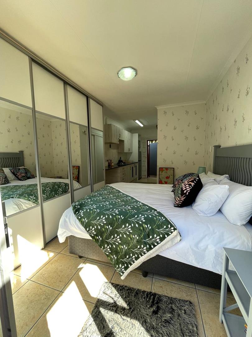 To Let 1 Bedroom Property for Rent in Bryanston Gauteng