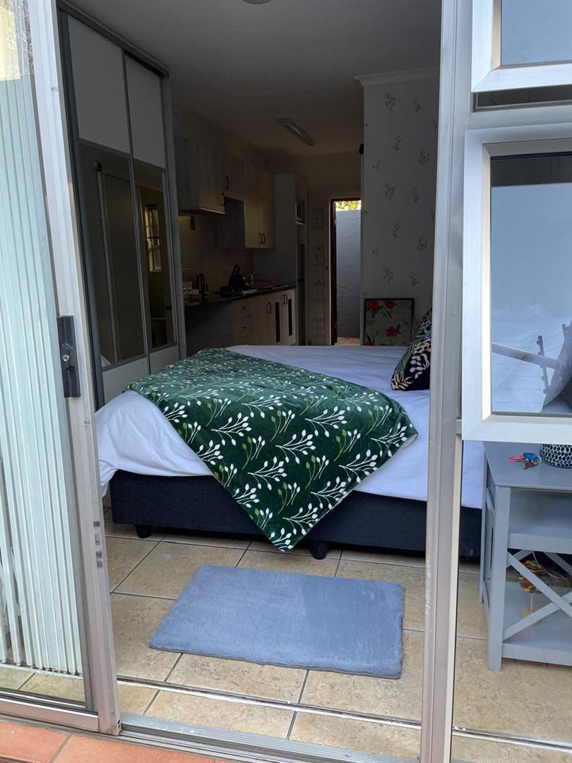 To Let 1 Bedroom Property for Rent in Bryanston Gauteng