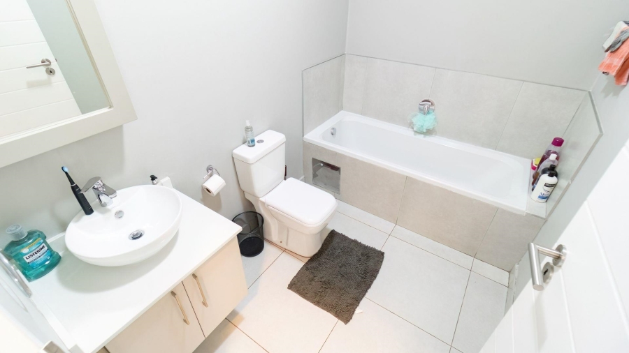 2 Bedroom Property for Sale in Carlswald Gauteng