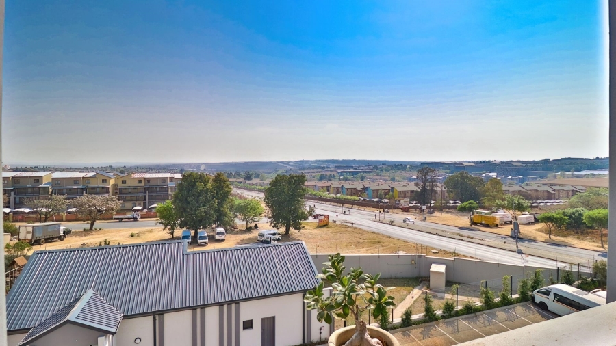 2 Bedroom Property for Sale in Carlswald Gauteng