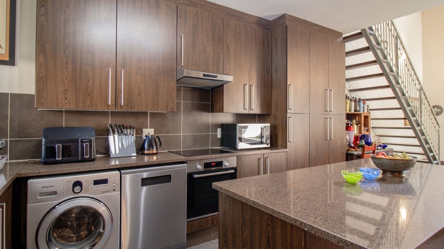 2 Bedroom Property for Sale in Fourways Gauteng