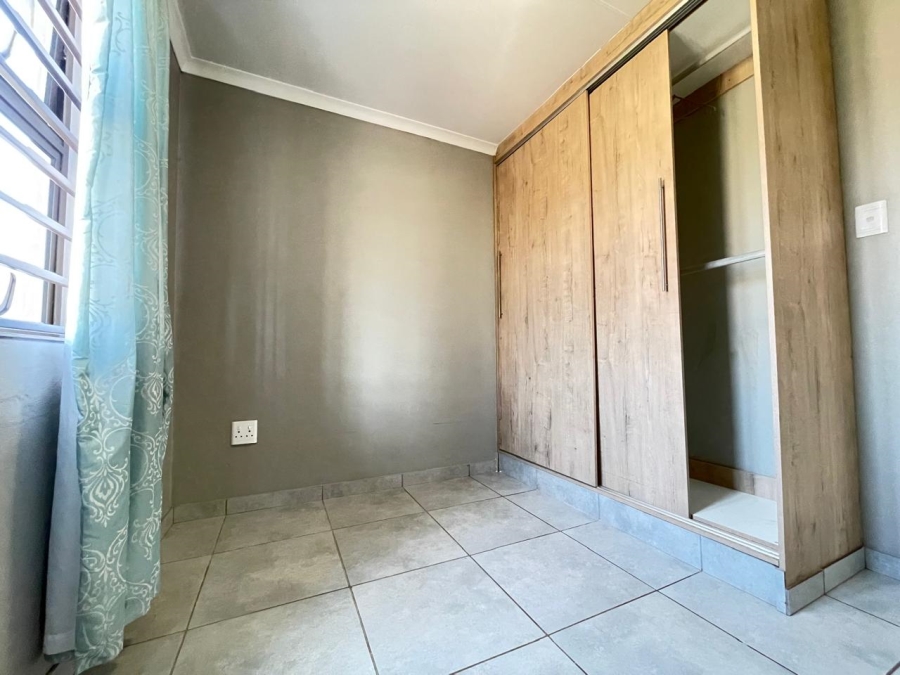 To Let 2 Bedroom Property for Rent in Vosloorus Ext 24 Gauteng