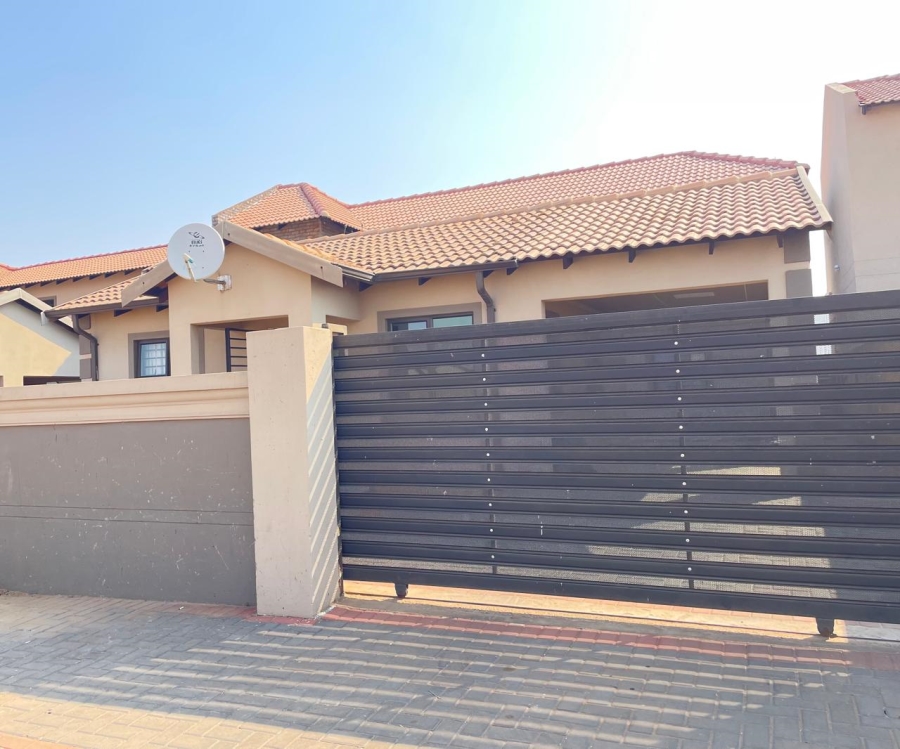 To Let 2 Bedroom Property for Rent in Vosloorus Ext 24 Gauteng