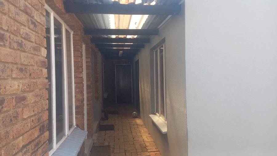 4 Bedroom Property for Sale in Danville Gauteng