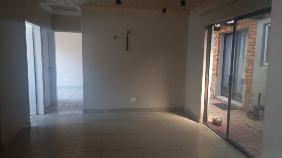 4 Bedroom Property for Sale in Danville Gauteng