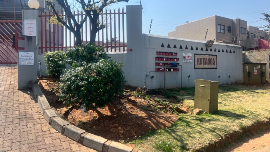 2 Bedroom Property for Sale in Ridgeway Gauteng