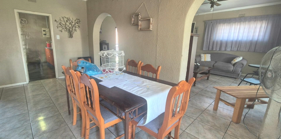 3 Bedroom Property for Sale in Brackendowns Gauteng