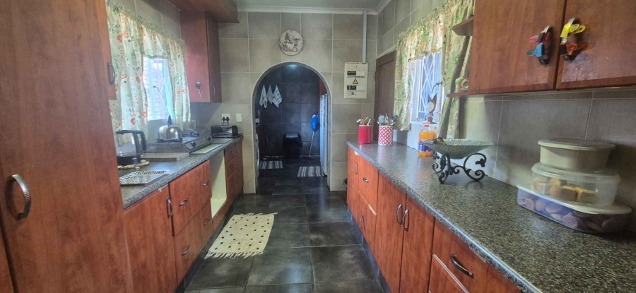 3 Bedroom Property for Sale in Brackendowns Gauteng