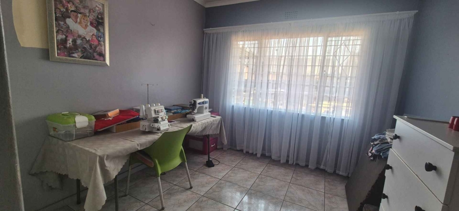 3 Bedroom Property for Sale in Brackendowns Gauteng