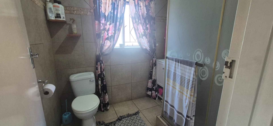 3 Bedroom Property for Sale in Brackendowns Gauteng