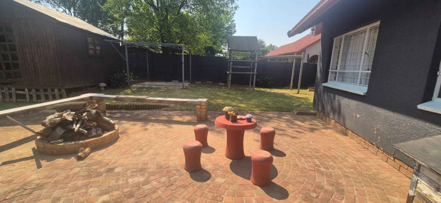 3 Bedroom Property for Sale in Brackendowns Gauteng