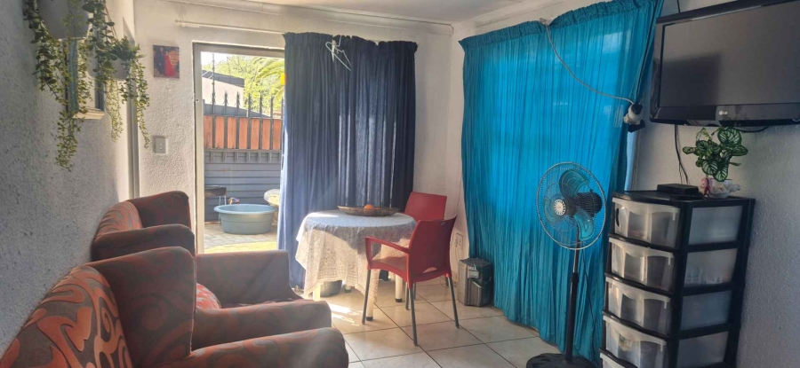 3 Bedroom Property for Sale in Brackendowns Gauteng
