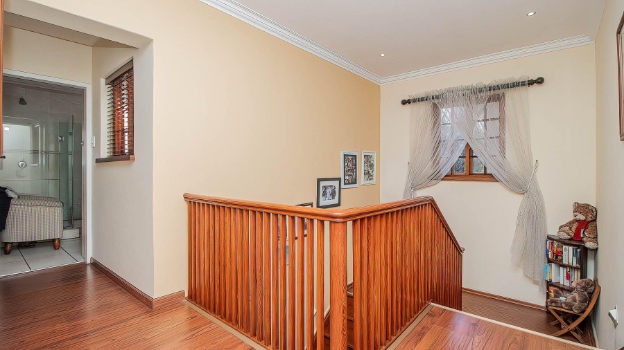 3 Bedroom Property for Sale in Lakefield Gauteng