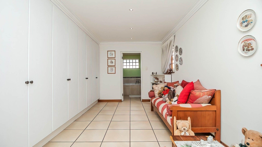 3 Bedroom Property for Sale in Lakefield Gauteng
