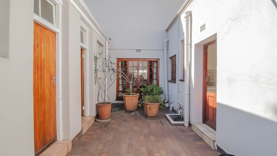 3 Bedroom Property for Sale in Lakefield Gauteng