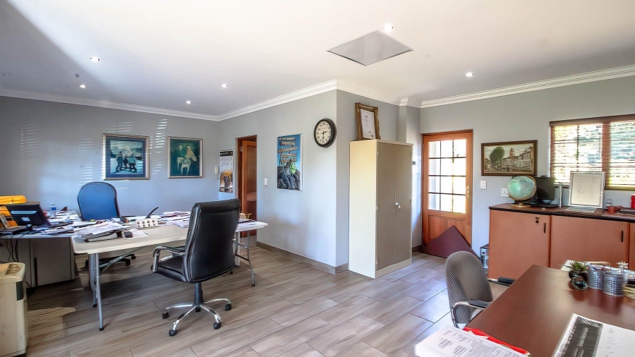 3 Bedroom Property for Sale in Lakefield Gauteng