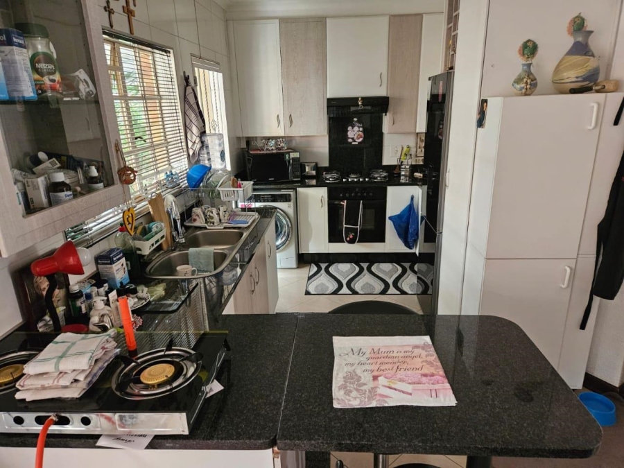 3 Bedroom Property for Sale in New Redruth Gauteng