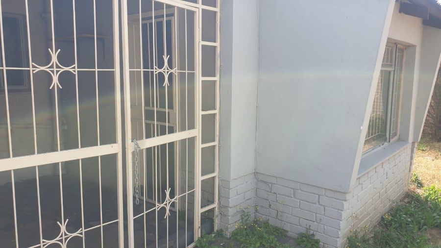 7 Bedroom Property for Sale in Hatfield Gauteng