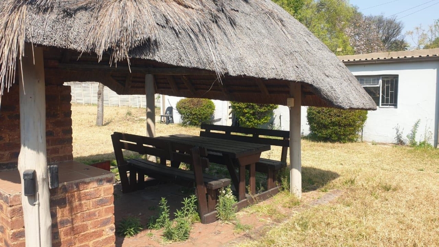 7 Bedroom Property for Sale in Hatfield Gauteng