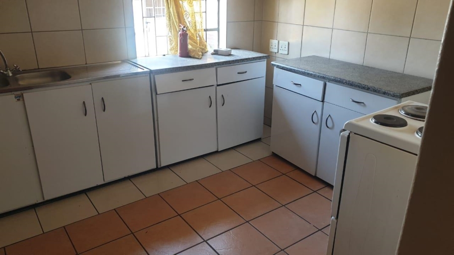 7 Bedroom Property for Sale in Hatfield Gauteng
