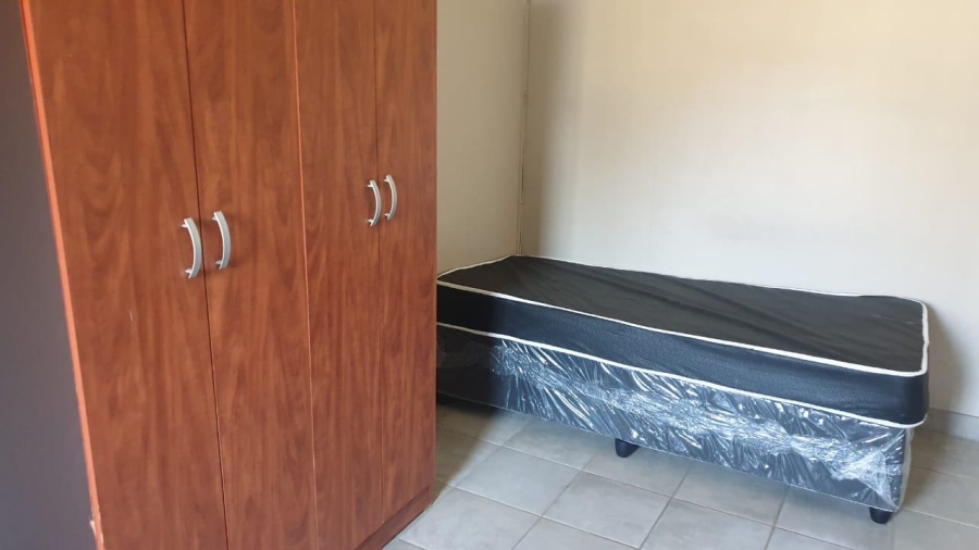 7 Bedroom Property for Sale in Hatfield Gauteng