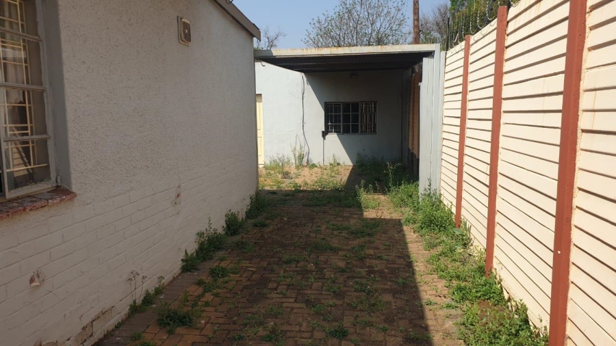 7 Bedroom Property for Sale in Hatfield Gauteng