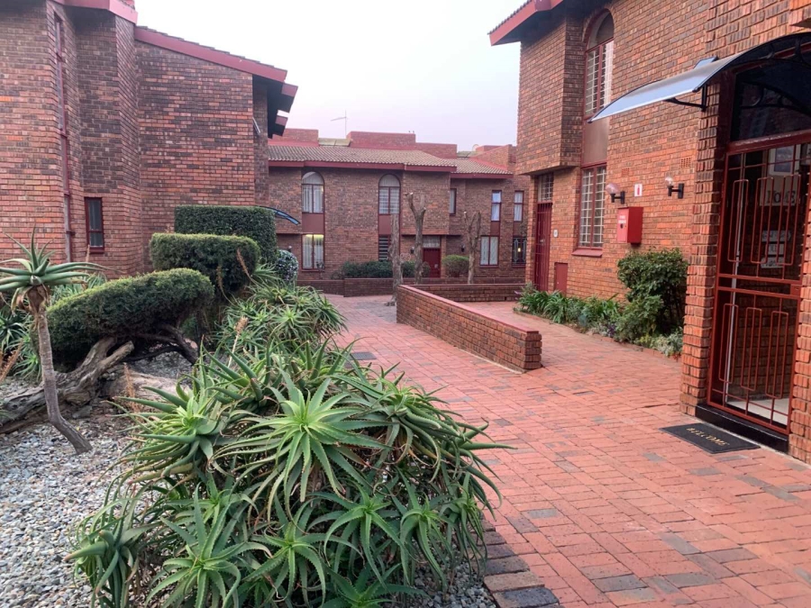 2 Bedroom Property for Sale in The Hill Gauteng