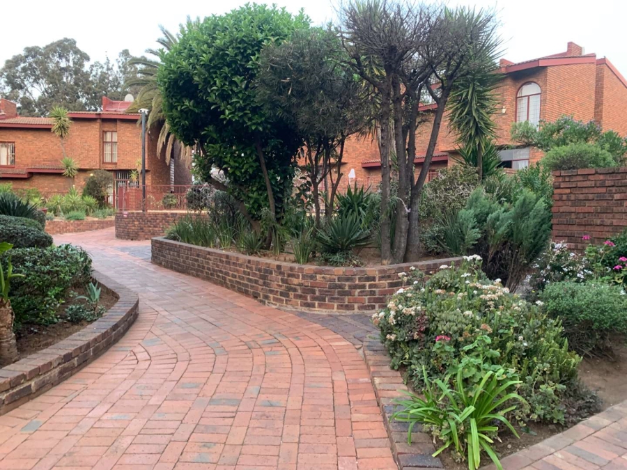 2 Bedroom Property for Sale in The Hill Gauteng