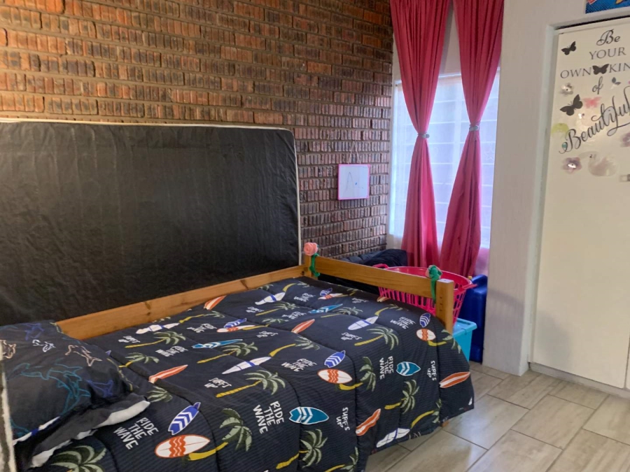 2 Bedroom Property for Sale in The Hill Gauteng
