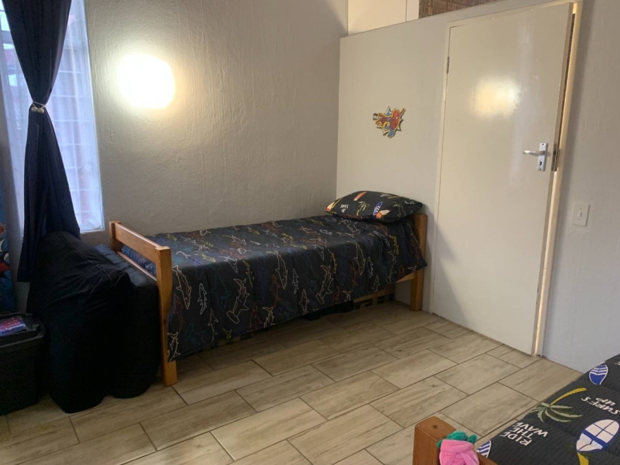 2 Bedroom Property for Sale in The Hill Gauteng