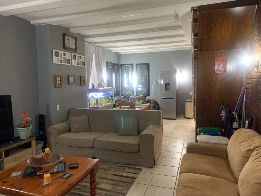 2 Bedroom Property for Sale in The Hill Gauteng