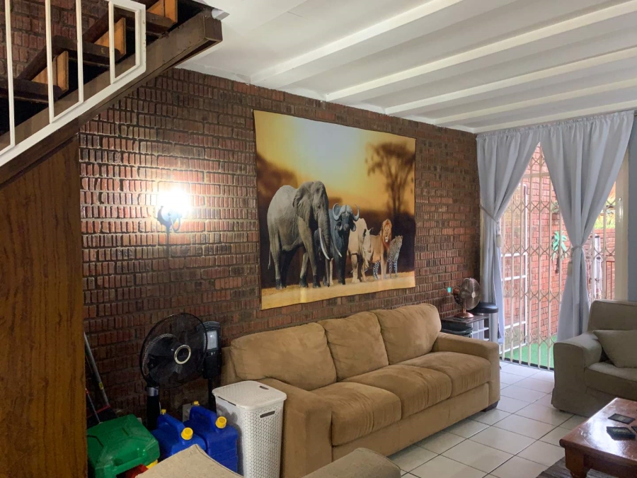 2 Bedroom Property for Sale in The Hill Gauteng