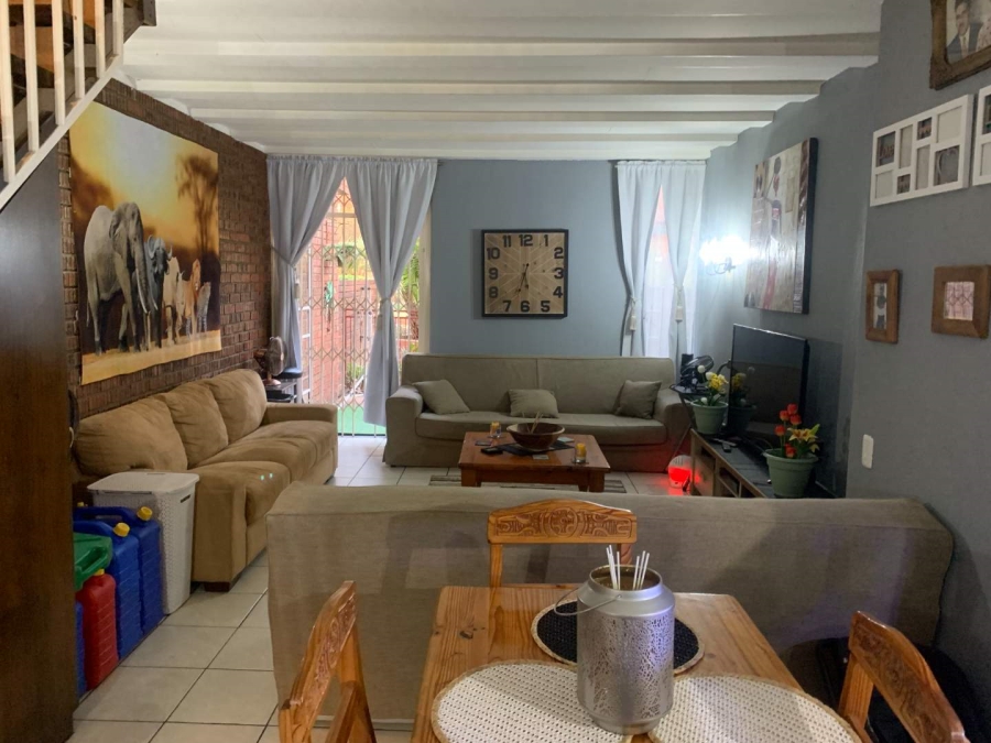 2 Bedroom Property for Sale in The Hill Gauteng