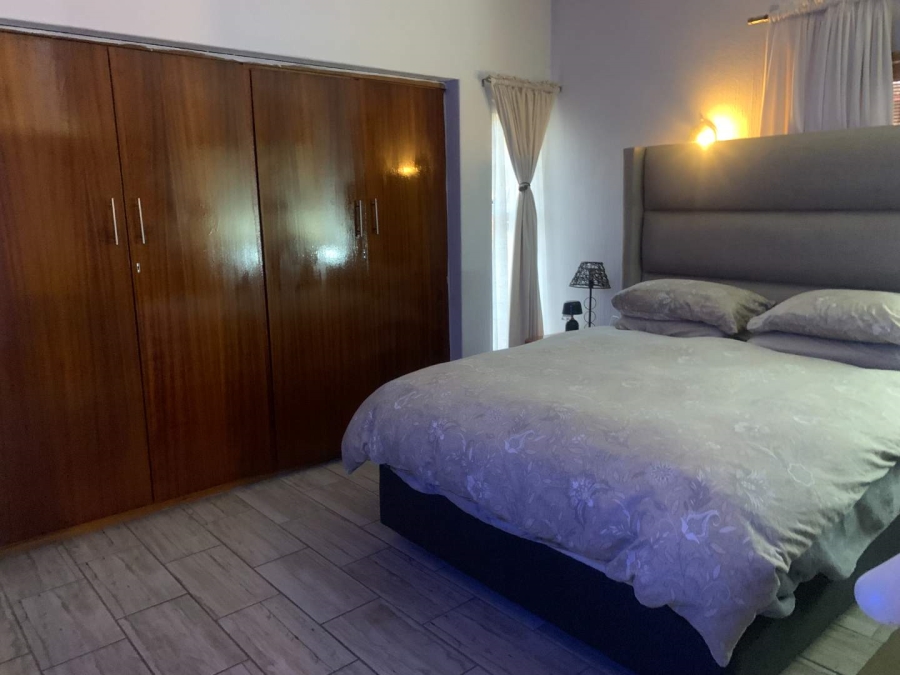 2 Bedroom Property for Sale in The Hill Gauteng