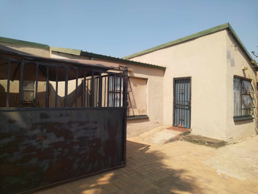 2 Bedroom Property for Sale in Soshanguve T Gauteng