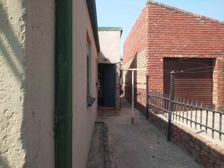 2 Bedroom Property for Sale in Soshanguve T Gauteng