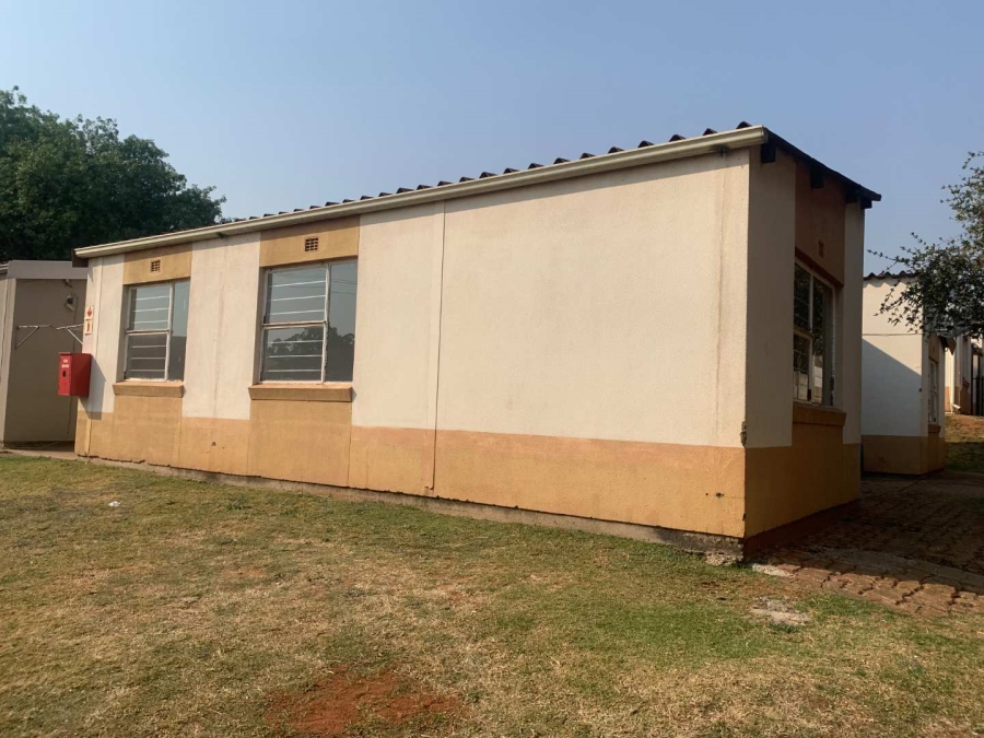 3 Bedroom Property for Sale in Ridgeway Gauteng