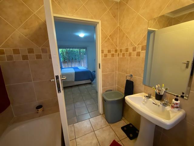 2 Bedroom Property for Sale in Die Wilgers Gauteng