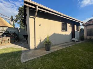 To Let 1 Bedroom Property for Rent in Terenure Gauteng