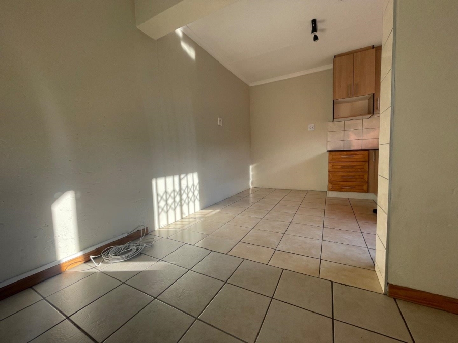 To Let 1 Bedroom Property for Rent in Terenure Gauteng