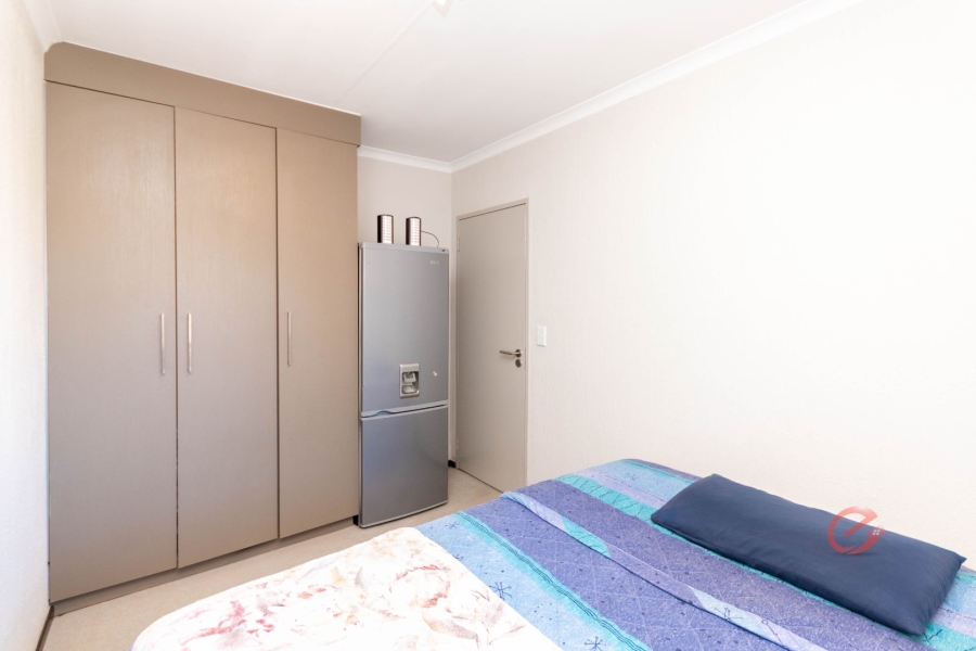 2 Bedroom Property for Sale in Broadacres Gauteng