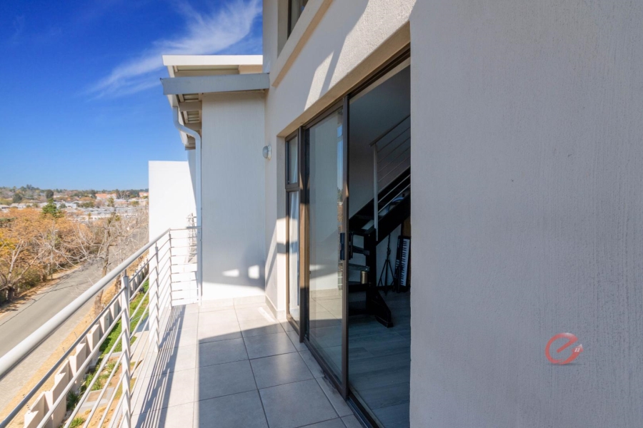 2 Bedroom Property for Sale in Broadacres Gauteng